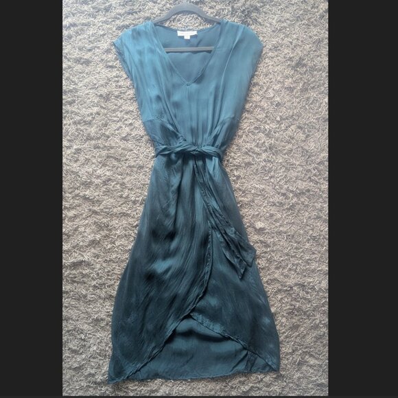 Amour Vert. 'vegan silk' dress - Picture 1 of 7